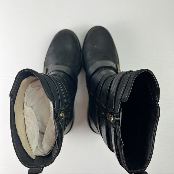 Azura Boots womens 6 Black Calmon Engineer Boot Buckles Micro Suede - Picture 5 of 11